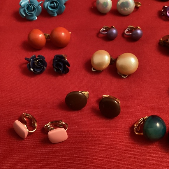 Smaller sizes clip on earrings lot - Picture 4 of 9